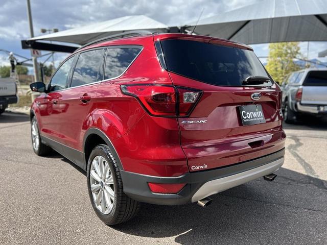 Photo of 2019 Ruby Red Metallic Tinted Clearcoat Ford Escape