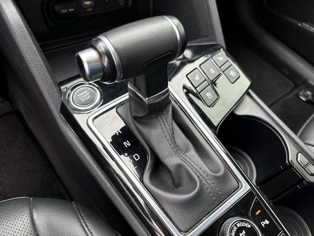 Photo of 2024 Ebony Black Kia Sportage