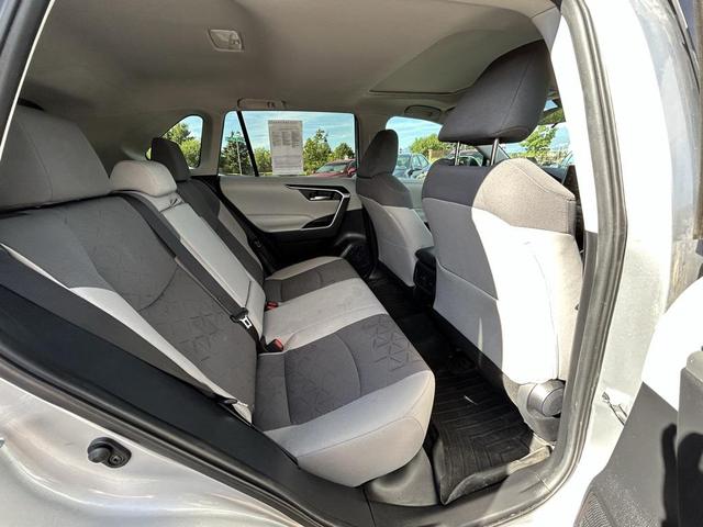 Photo of 2020 Silver Sky Metallic Toyota RAV4
