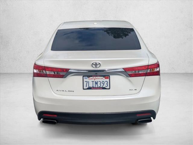 Photo of 2015 Blizzard Pearl Toyota Avalon