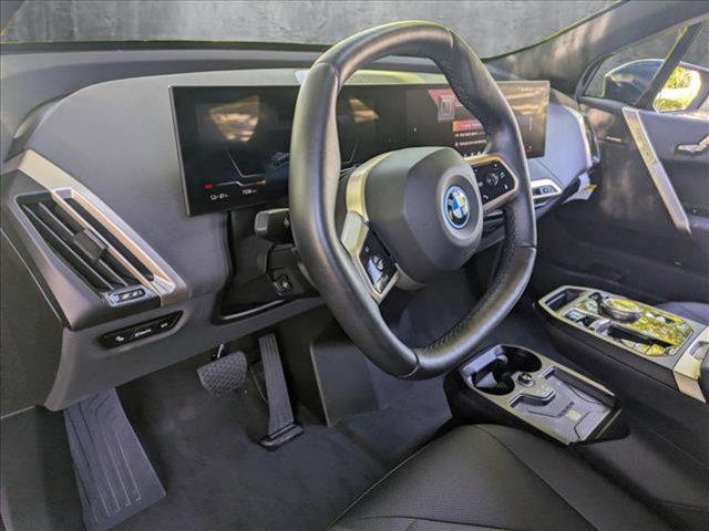 Photo of 2025 Phytonic Blue Metallic BMW iX