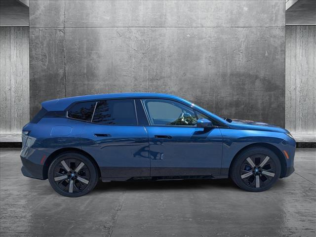 Photo of 2025 Phytonic Blue Metallic BMW iX