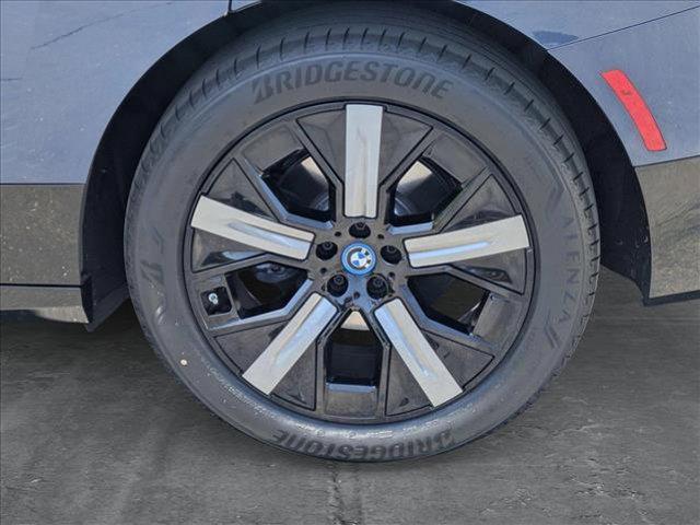 Photo of 2025 Phytonic Blue Metallic BMW iX