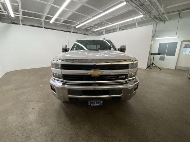 Photo of 2015 Summit White Chevrolet Silverado 3500