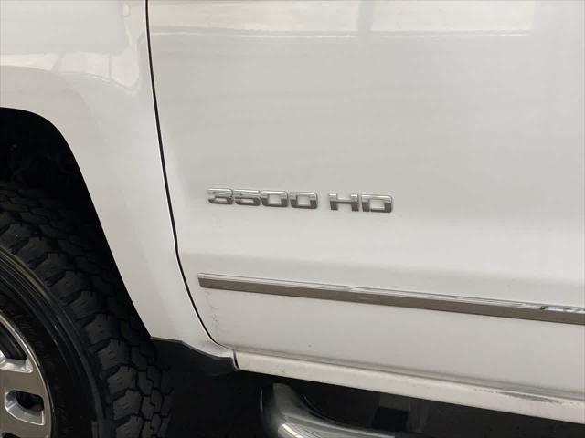 Photo of 2015 Summit White Chevrolet Silverado 3500