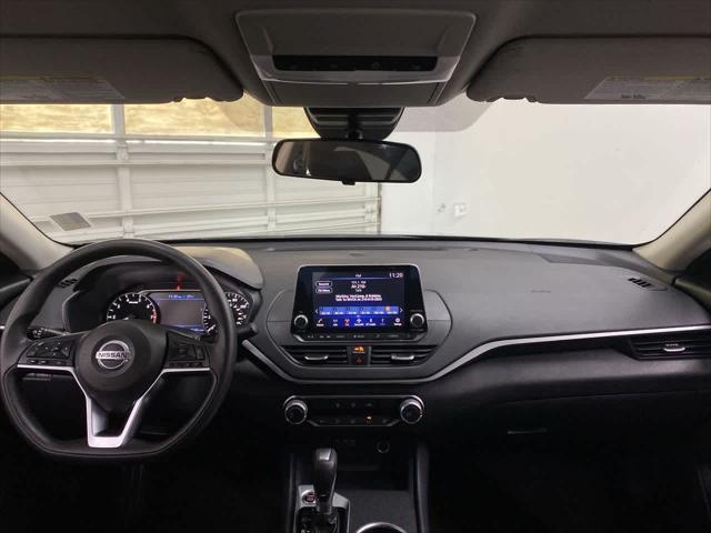 Photo of 2022 Storm Blue Metallic Nissan Altima