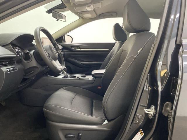 Photo of 2022 Storm Blue Metallic Nissan Altima