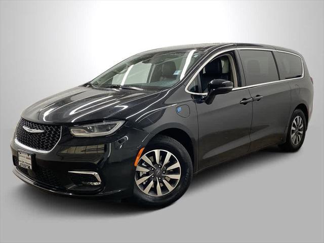 2024 Chrysler Pacifica Hybrid