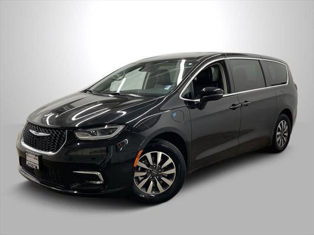 2023 Chrysler Pacifica Hybrid