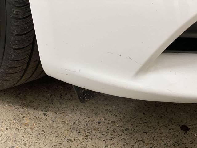Photo of 2021 White Knuckle Clearcoat Dodge Charger