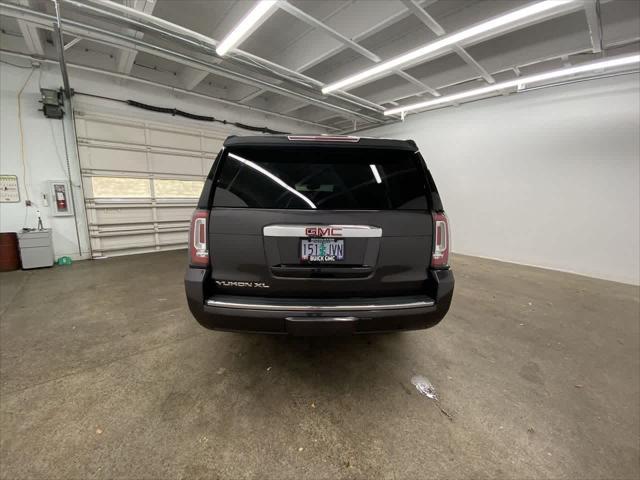 Photo of 2017 Iridium Metallic GMC Yukon XL