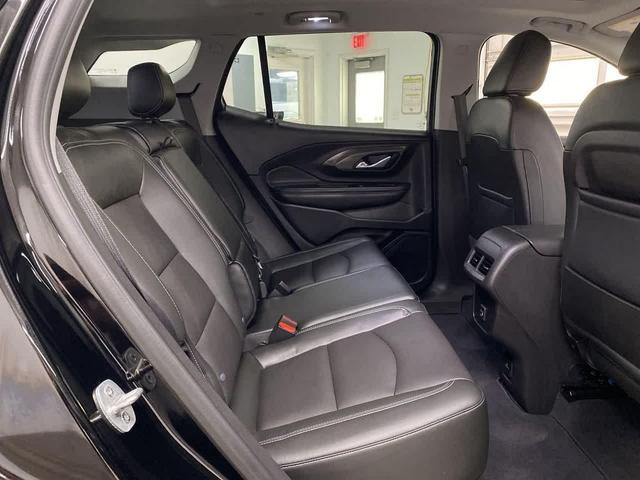 Photo of 2022 Ebony Twilight Metallic GMC Terrain