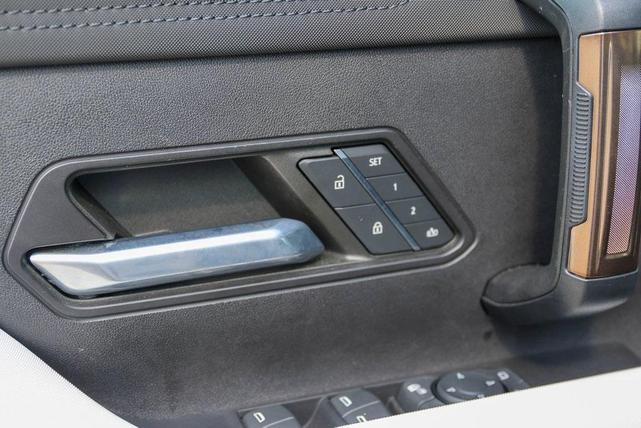Photo of 2022 White GMC HUMMER EV
