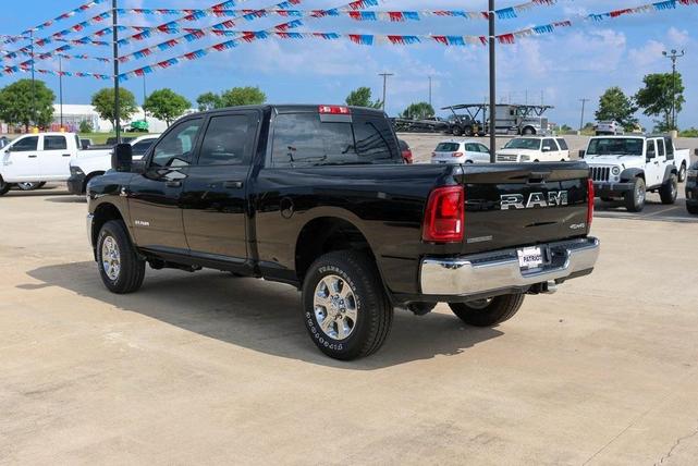 Photo of 2025 Diamond Black RAM 2500