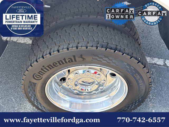 Photo of 2024 Star White Metallic Tri-Coat Ford F-450