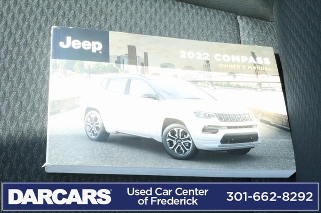 Photo of 2022 Granite Crystal Metallic Clearcoat Jeep Compass