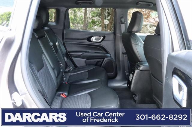 Photo of 2022 Granite Crystal Metallic Clearcoat Jeep Compass