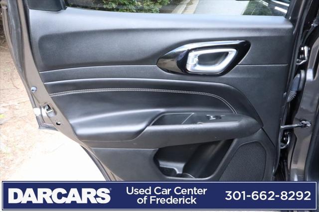 Photo of 2022 Granite Crystal Metallic Clearcoat Jeep Compass