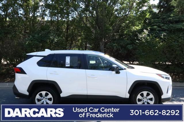Photo of 2024 Ice Cap Toyota RAV4