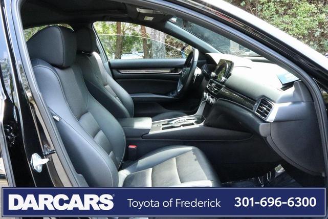 Photo of 2022 Crystal Black Pearl Honda Accord