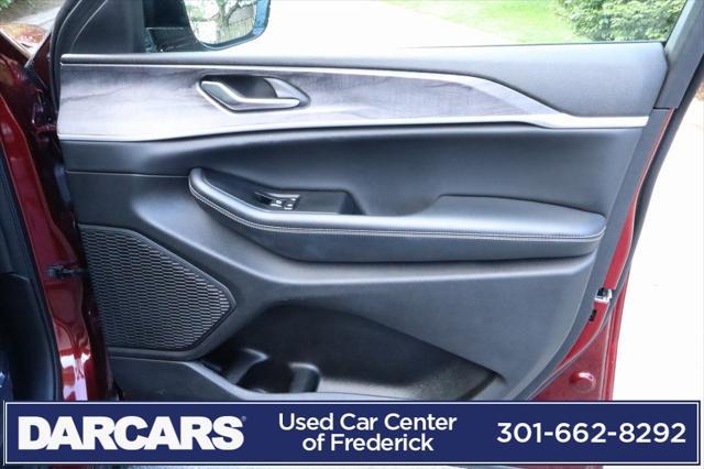 Photo of 2023 Velvet Red Pearlcoat Jeep Grand Cherokee L