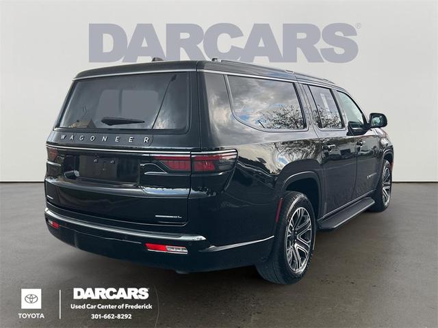 Photo of 2023 Diamond Black Crystal Pearlcoat Jeep Wagoneer L