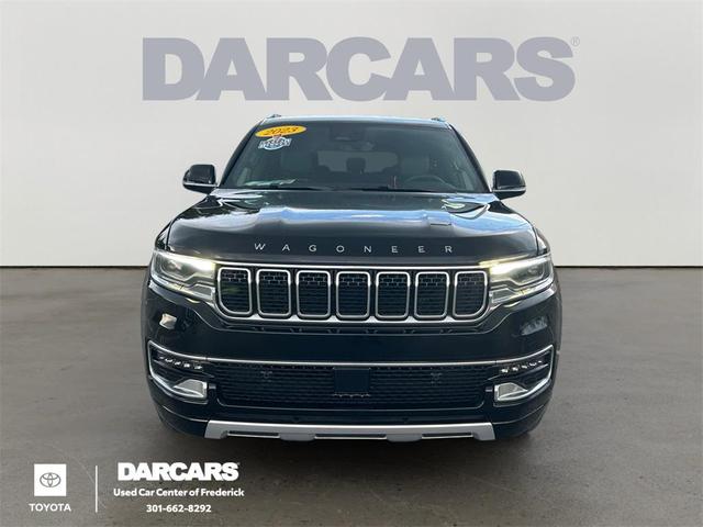 Photo of 2023 Diamond Black Crystal Pearlcoat Jeep Wagoneer L