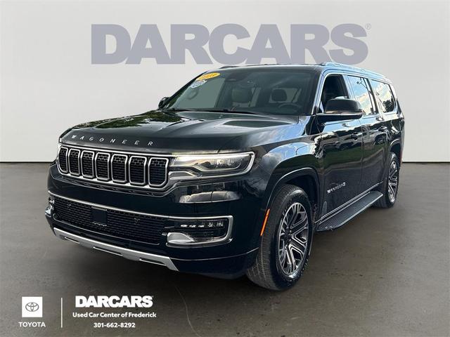 Photo of 2023 Diamond Black Crystal Pearlcoat Jeep Wagoneer L