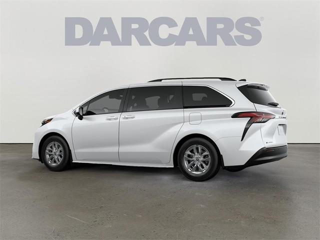Photo of 2025 Wind Chill Pearl Toyota Sienna