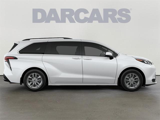 Photo of 2025 Wind Chill Pearl Toyota Sienna