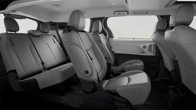 Photo of 2025 Wind Chill Pearl Toyota Sienna