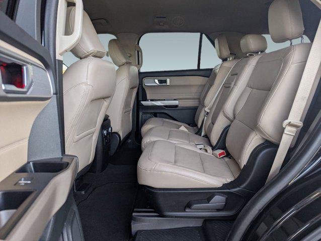 Photo of 2023 Agate Black Metallic Ford Explorer