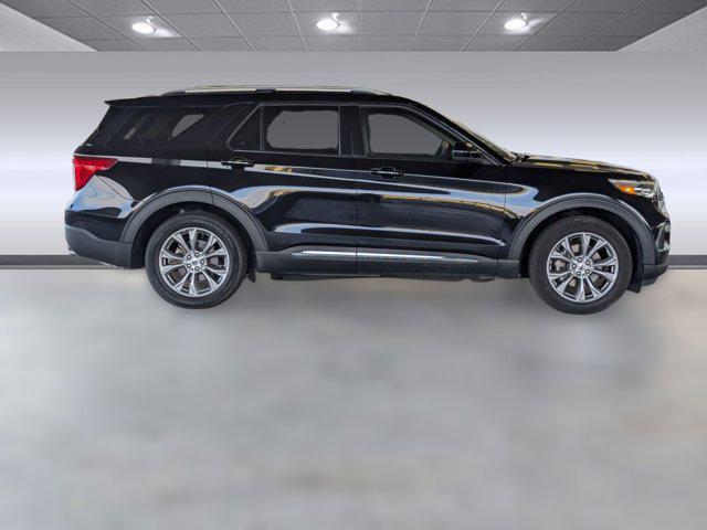 Photo of 2023 Agate Black Metallic Ford Explorer