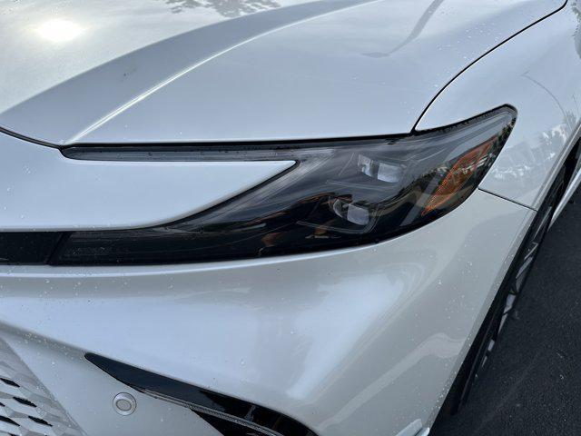 Photo of 2025 Wind Chill Pearl Toyota Camry