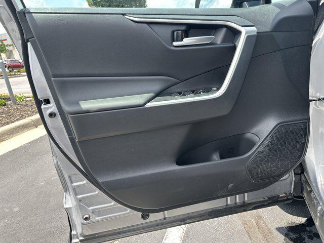 Photo of 2024 Silver Sky Metallic Toyota RAV4 Hybrid