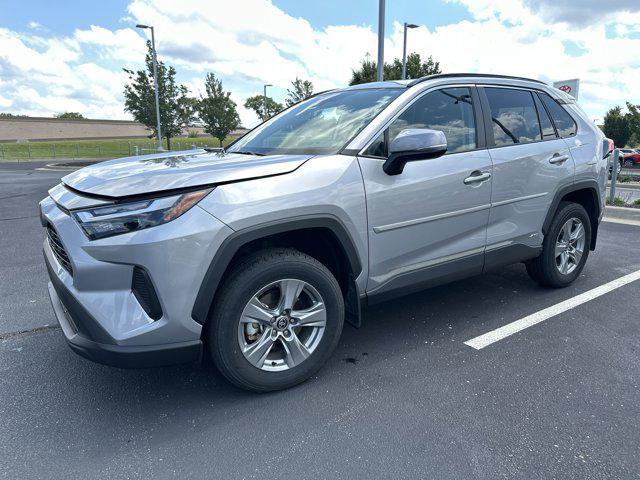 Photo of 2024 Silver Sky Metallic Toyota RAV4 Hybrid