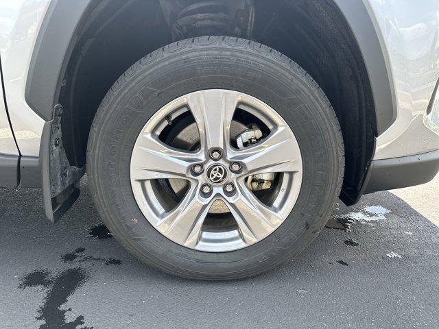 Photo of 2024 Silver Sky Metallic Toyota RAV4 Hybrid