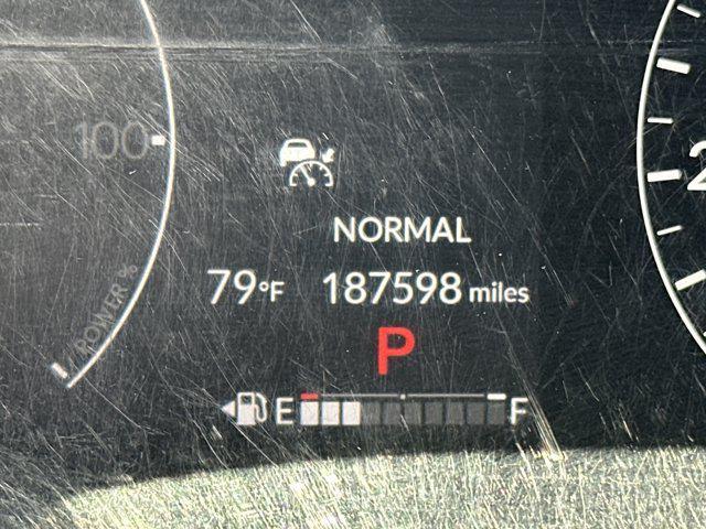 Photo of 2023 Lunar Silver Metallic Honda CR-V Hybrid