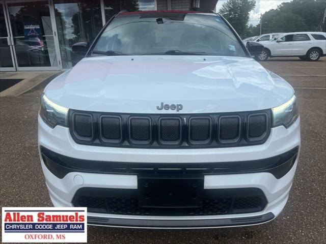 Photo of 2022 Bright White Clearcoat Jeep Compass