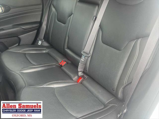 Photo of 2022 Bright White Clearcoat Jeep Compass