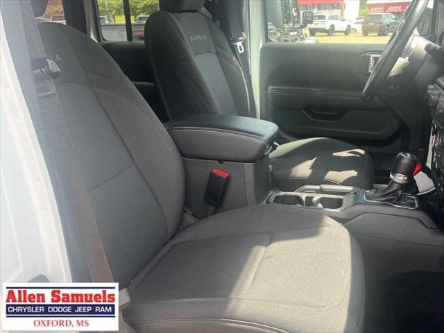 Photo of 2022 Bright White Clearcoat Jeep Wrangler Unlimited