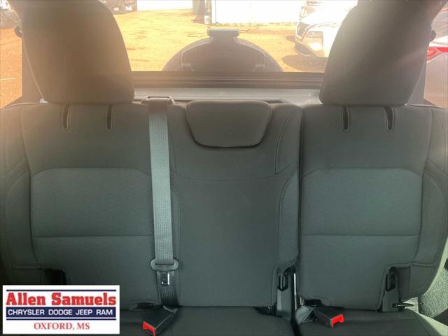 Photo of 2022 Bright White Clearcoat Jeep Wrangler Unlimited