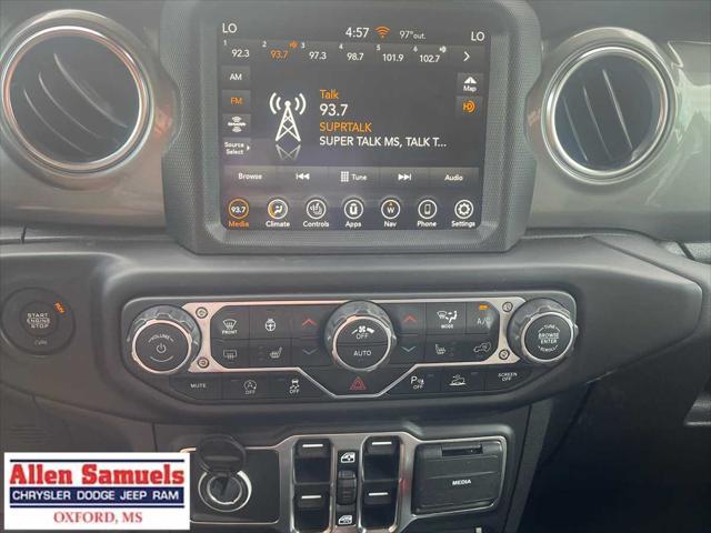 Photo of 2022 Bright White Clearcoat Jeep Wrangler Unlimited