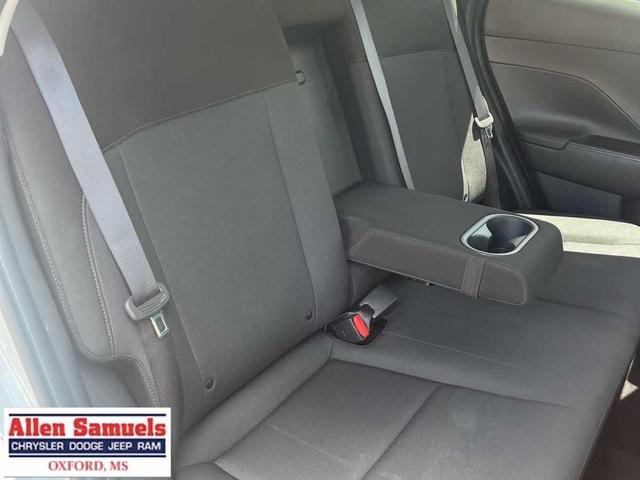 Photo of 2024 Cyber Gray Metallic Hyundai KONA