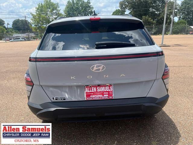 Photo of 2024 Cyber Gray Metallic Hyundai KONA