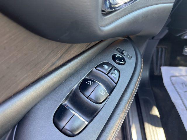 Photo of 2022 Gun Metallic Nissan Murano