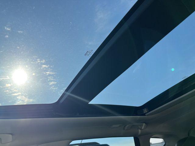 Photo of 2022 Gun Metallic Nissan Murano