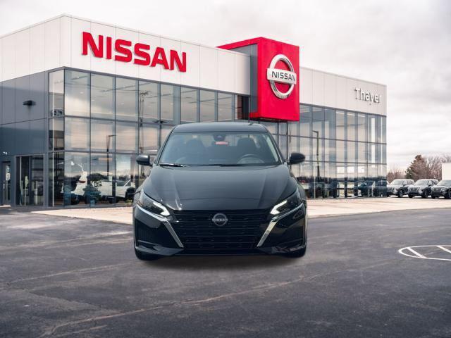 Photo of 2025 Super Black Nissan Altima