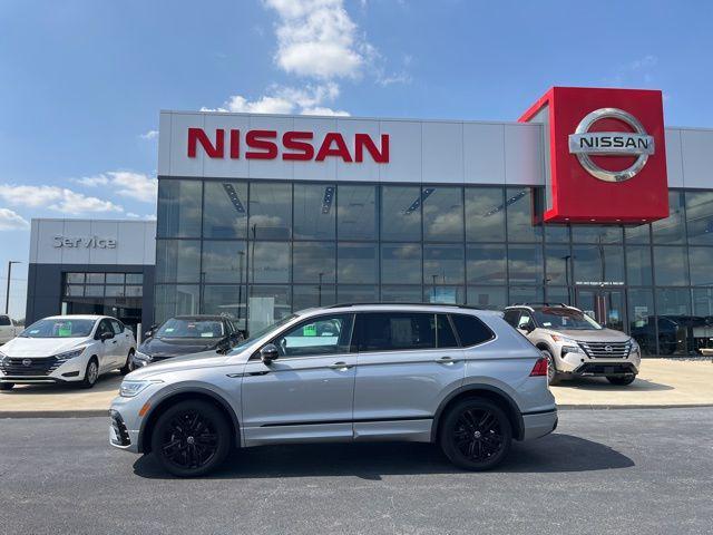 Photo of 2022 Platinum Gray Metallic Volkswagen Tiguan