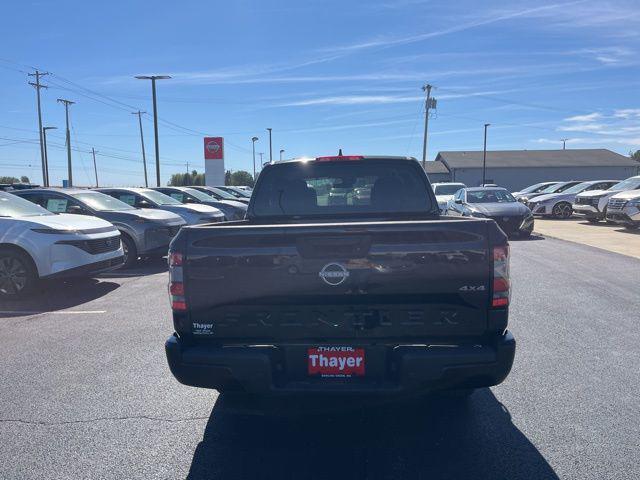 Photo of 2022 Super Black Nissan Frontier